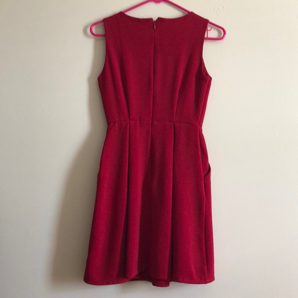 DILLARDS DRESS - Picture 5 of 5